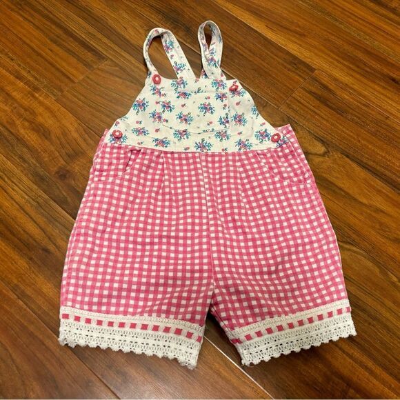 Young Hearts vintage pink/white plaid floral overall shorts - Picture 1 of 5